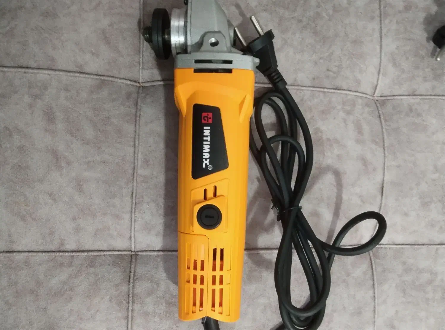 دلر فرز|ابزارآلات|تربت‌حیدریه, بالا ولایت|دیوار