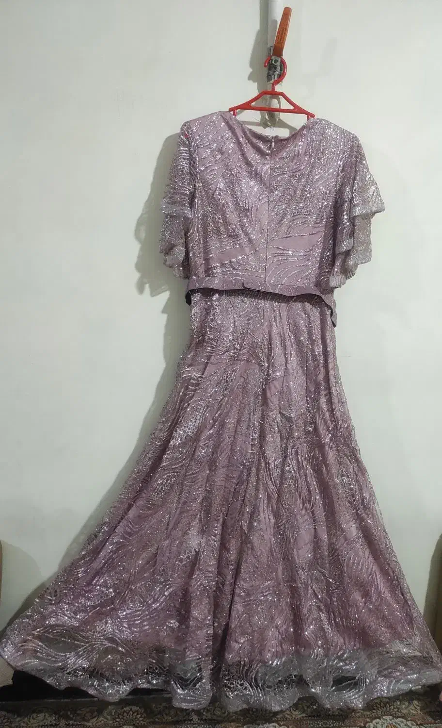 لباس مجلسی|لباس|اسلام‌شهر, شهرک قائمیه|دیوار