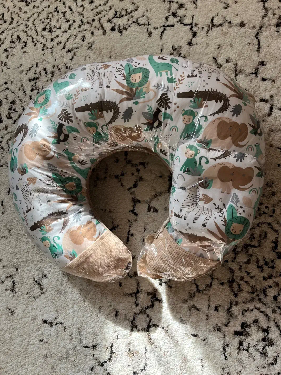 بالشت شیردهی بهمراه بالشت فرم دهی|اسباب و اثاث بچه|یزد, |دیوار