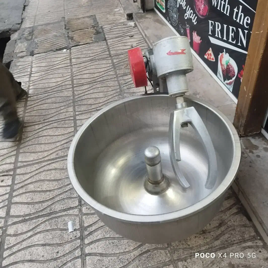 چرخ گوشت و همزن صنعتی|کافی‌شاپ و رستوران|تهران, شهرک ولیعصر شمالی|دیوار