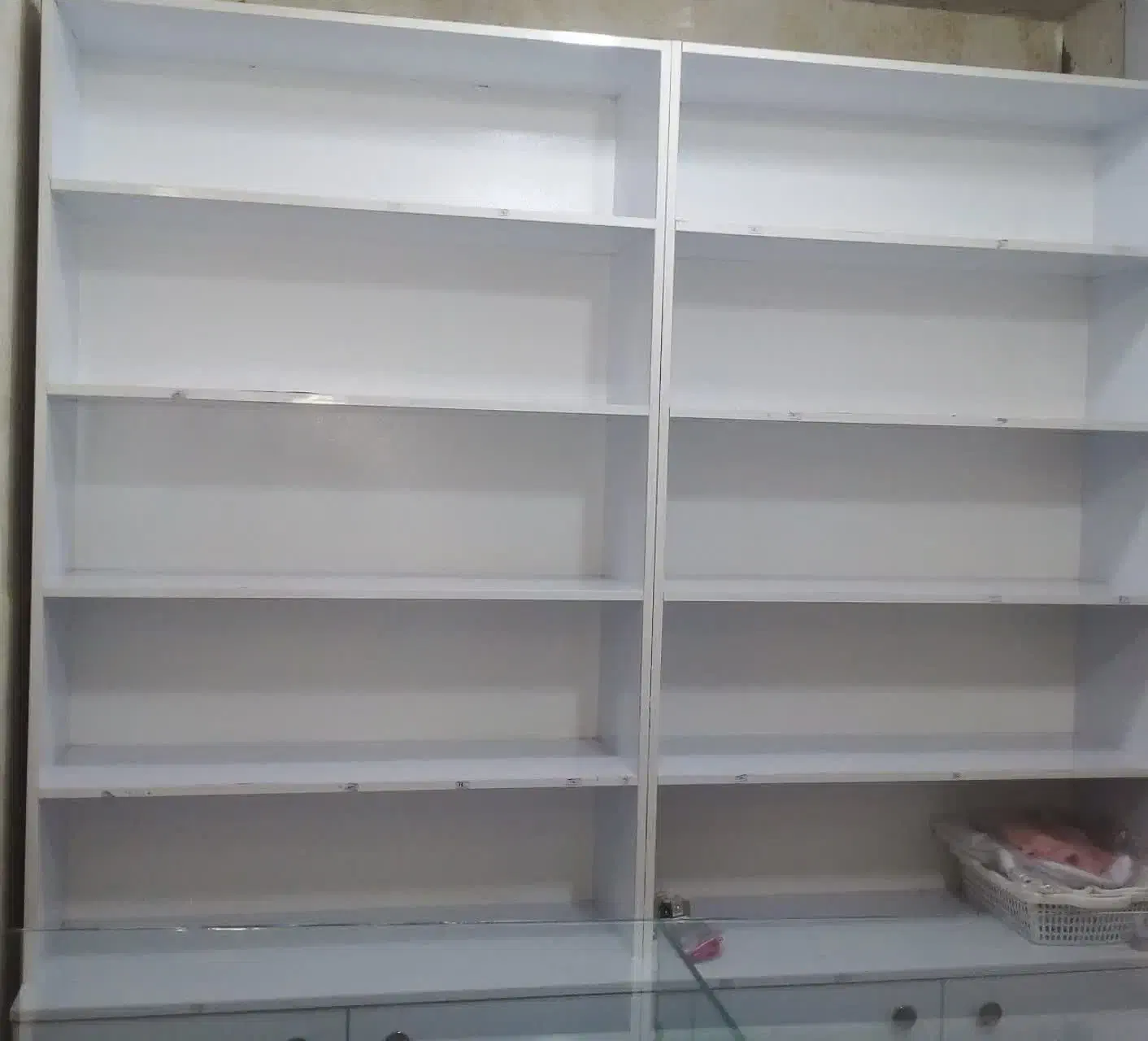 فروش ویترین ودکور مغازه|مبلمان اداری|قم, زنبیل آباد|دیوار