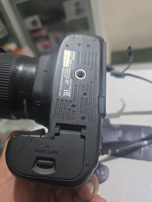 دوربین کنون ۹۰دی با لنز ۱۸ ۵۵|دوربین عکاسی و فیلم‌برداری|یزد, |دیوار