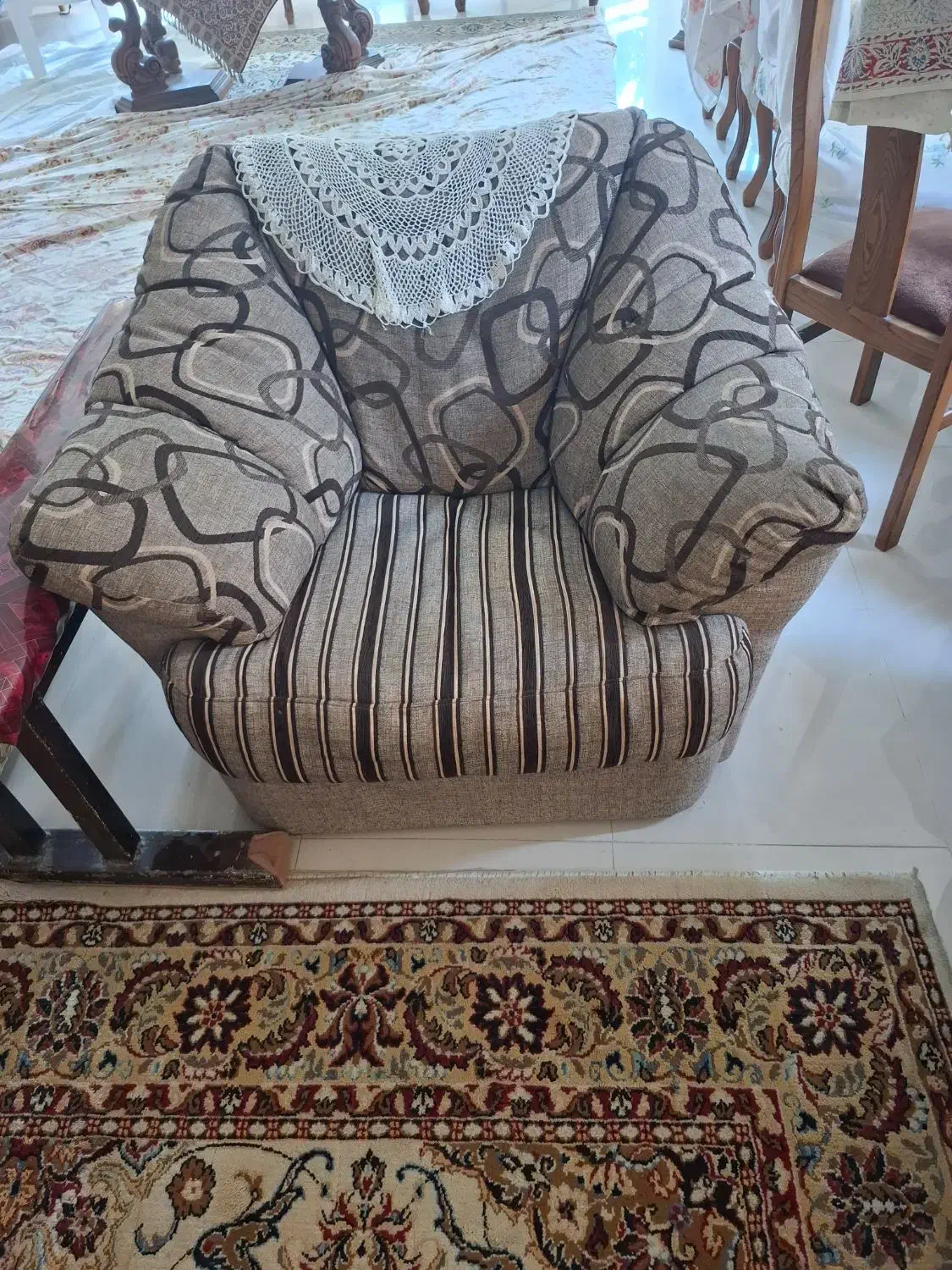 مبل مبلیران 7 نفره و میز وسط + 2 مبل تک|مبلمان خانگی و میز عسلی|ساری, |دیوار