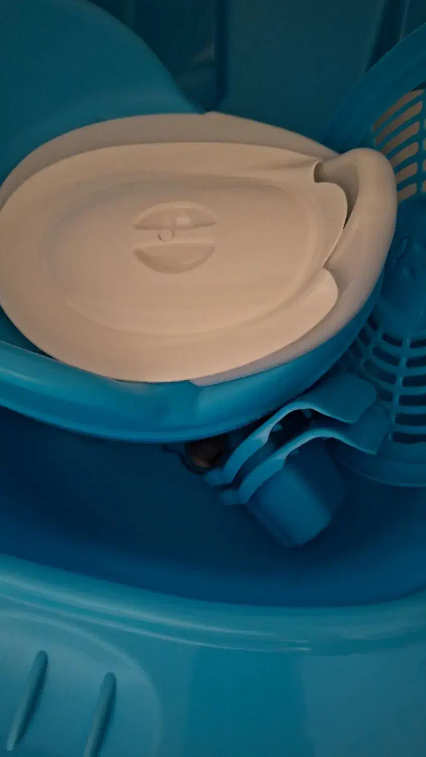 وسایل بچه به دلیل کمبود جا همگی 5 میلیون|اسباب و اثاث بچه|چمران, |دیوار