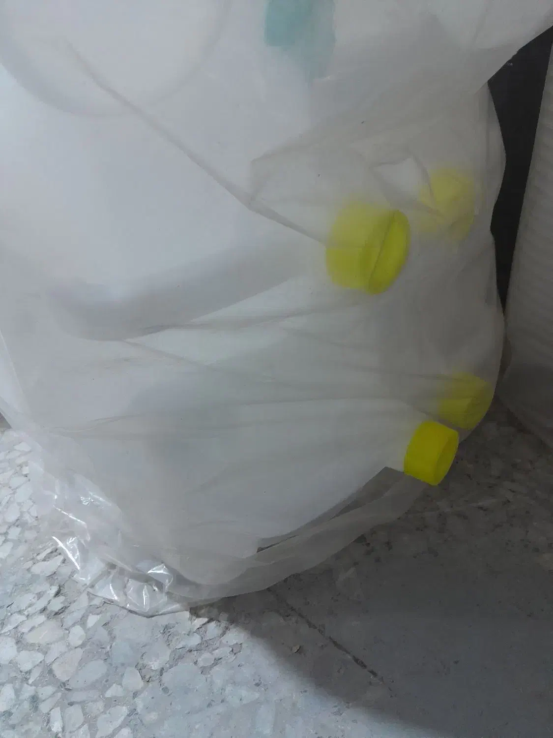 دبه و20 لیتری|ظروف نگهدارنده، پلاستیکی، یک‌بارمصرف|اصفهان, برزان|دیوار