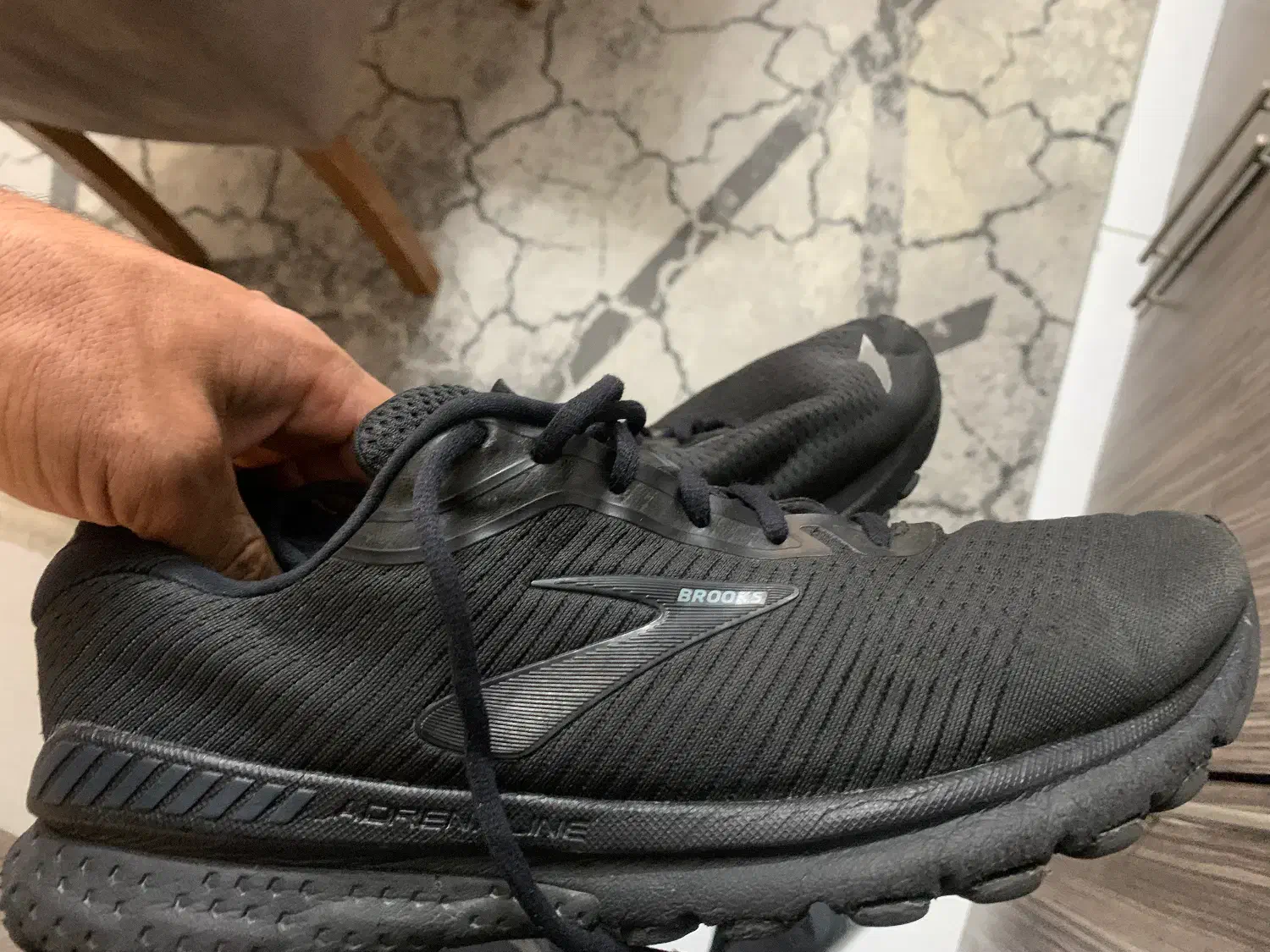 کفش بروکس ۴۴|کیف، کفش، کمربند|کنگاور, |دیوار