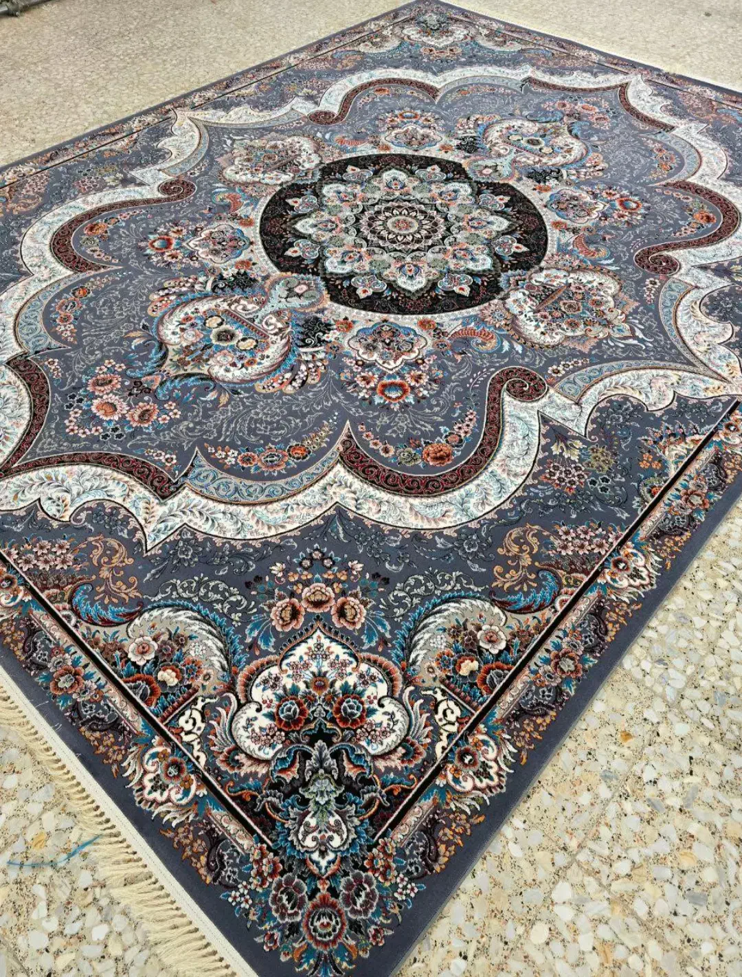 فرش ماشینی۶،۹،۱۲متری هالیدی طوفان ایپک|فرش|تبریز, |دیوار