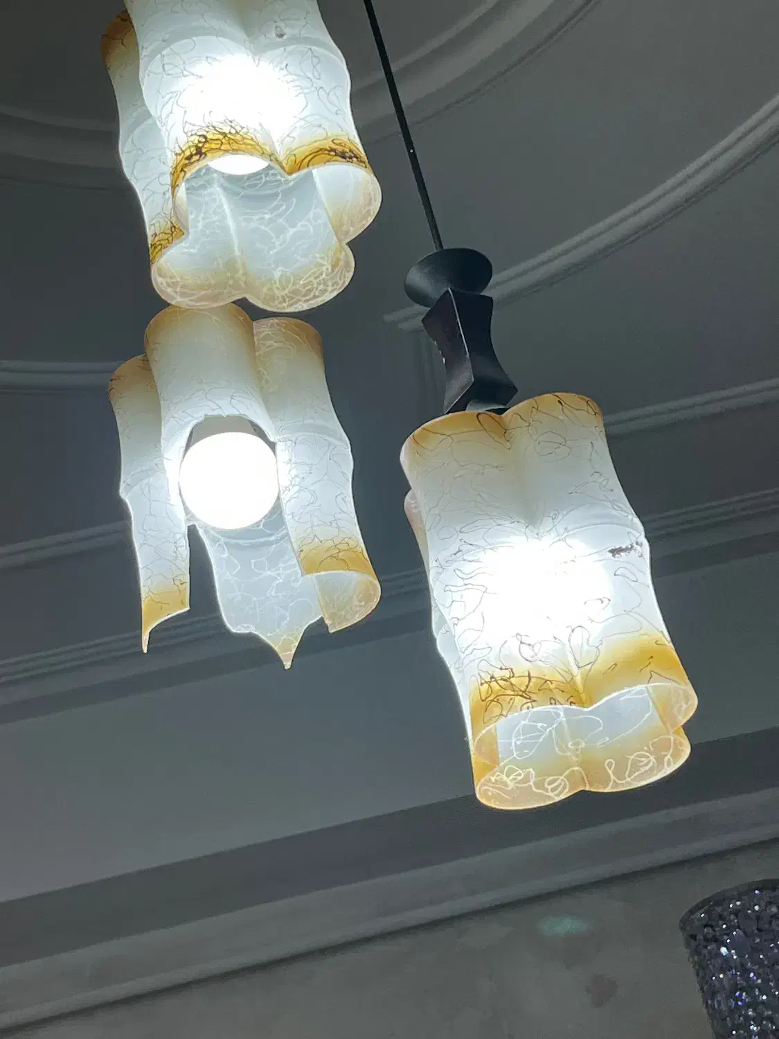 لوستر|لوستر و چراغ آویز|لاهیجان, طالقانی|دیوار