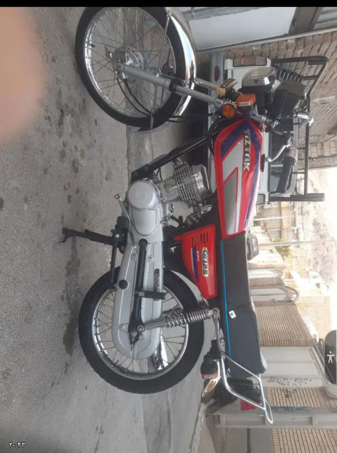 هندا ۱۲۵کاربرات خشک|موتورسیکلت|شیراز, شهرک امام حسین|دیوار