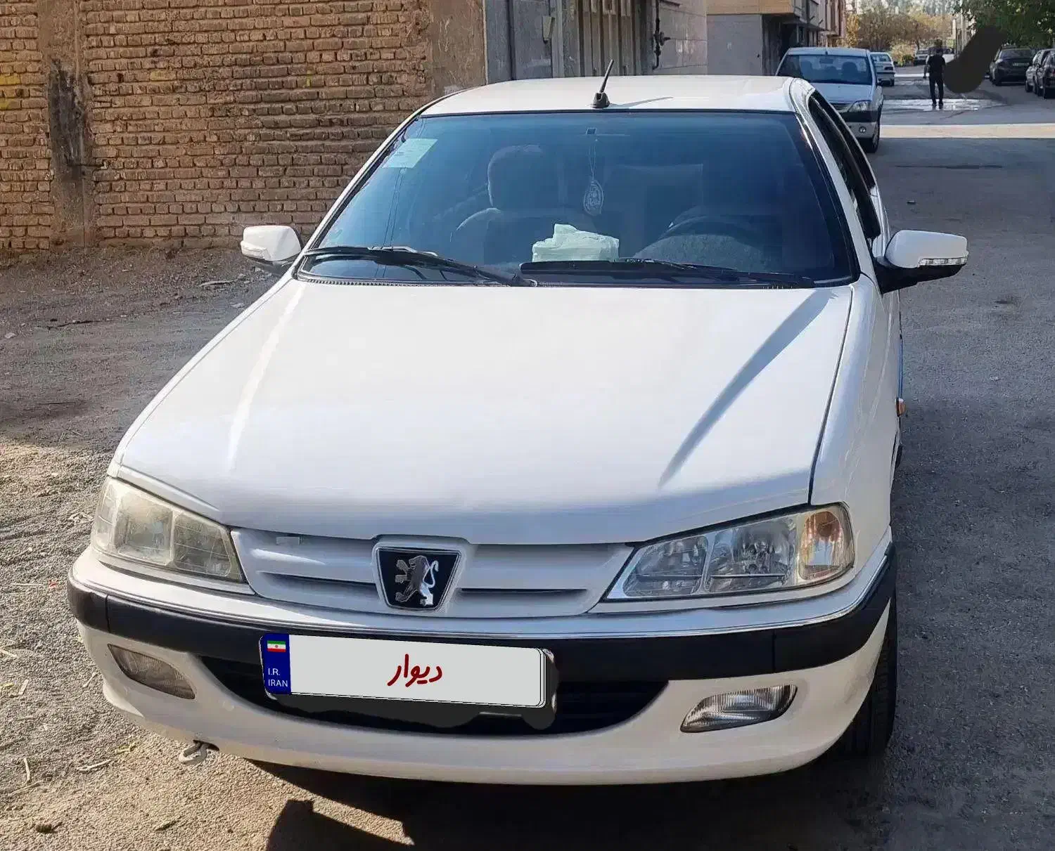 پژوپارس۹۷|خودرو سواری و وانت|اصفهان, شهرک امام زمان|دیوار