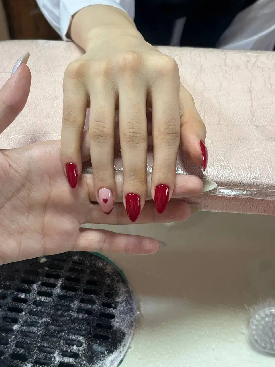 کاشت ناخن با کمترین قیمت پیروزی|خدمات آرایشگری و زیبایی|تهران, پرستار|دیوار