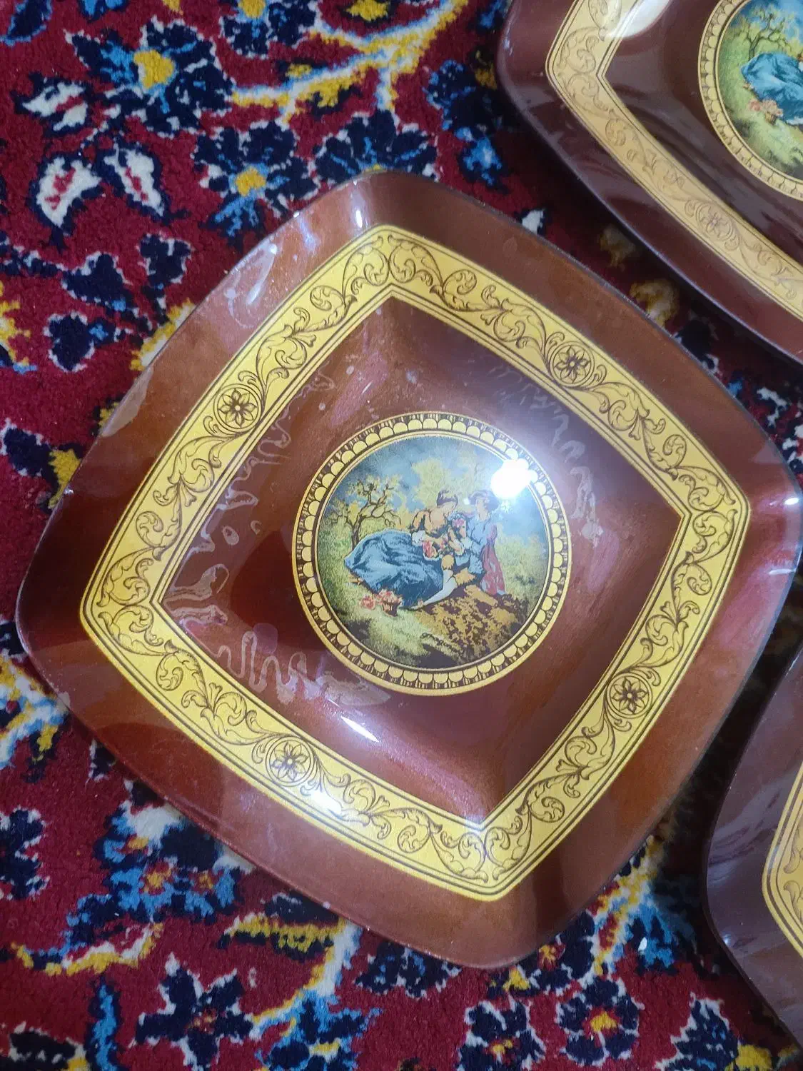 دیس و بشقاب طرحدار|ظروف سرو و پذیرایی|شیراز, شهرک مطهری|دیوار