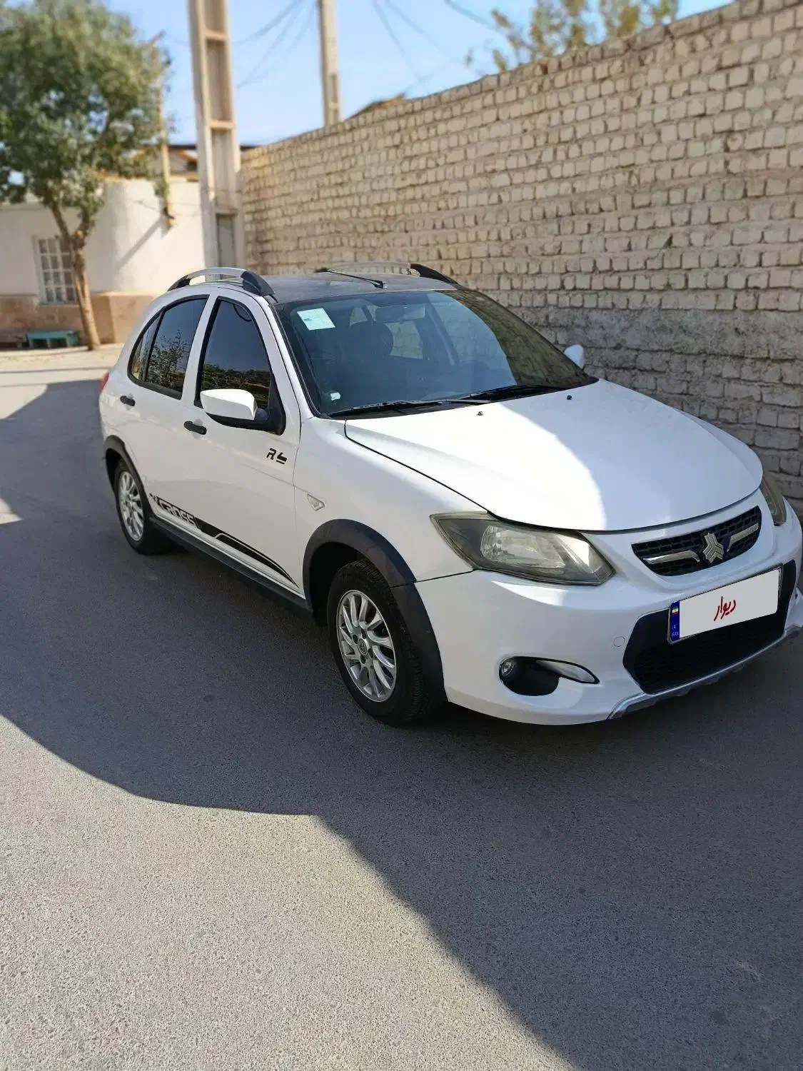 کوییک 1400سفید مشکی|خودرو سواری و وانت|قم, باغ کرباسی|دیوار