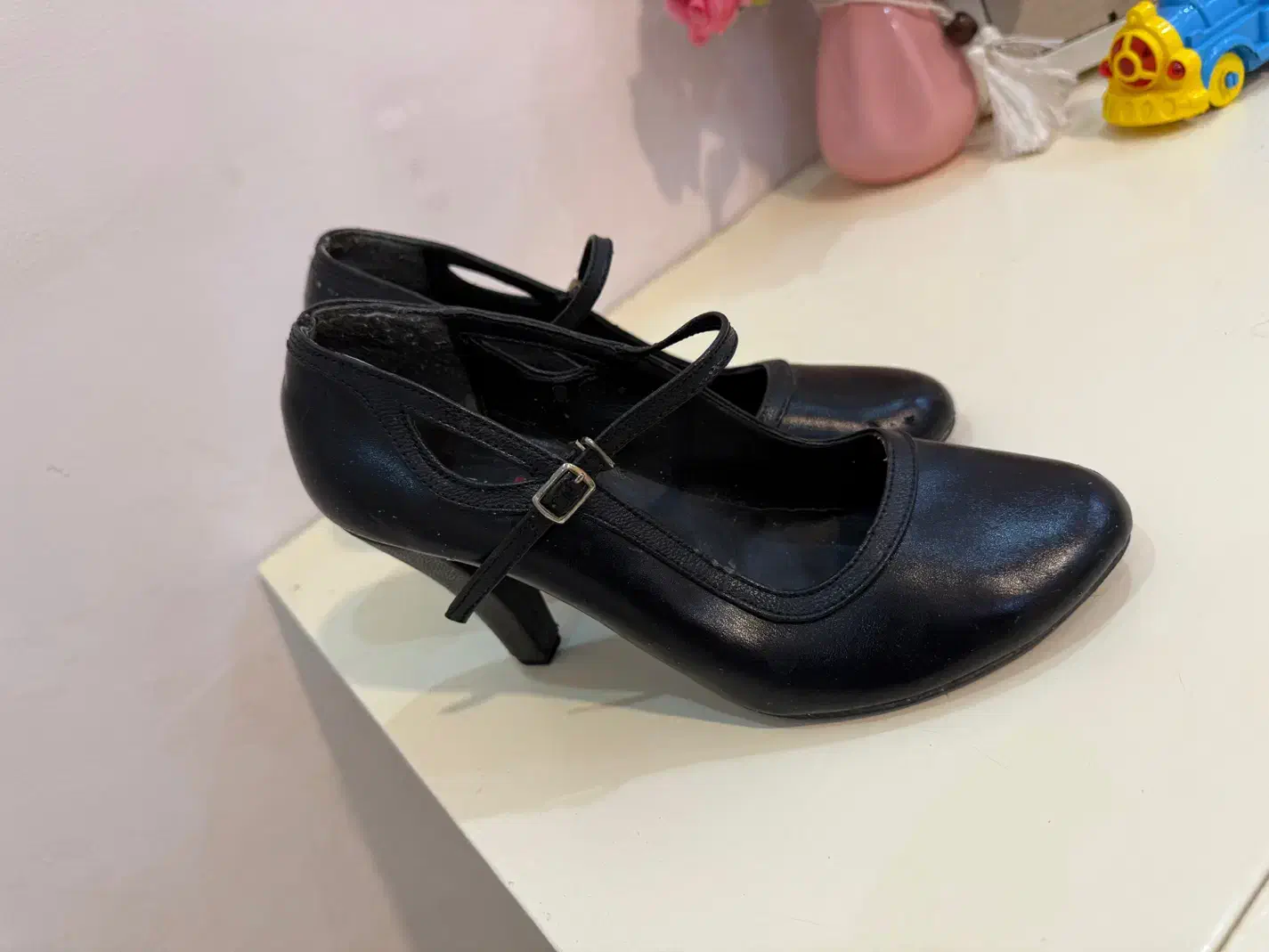 کفش|کیف، کفش، کمربند|مشهد, شهرک لشکر (شهرک غرب)|دیوار