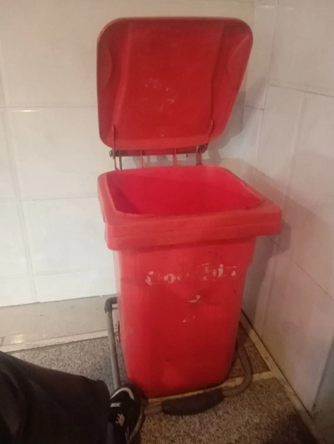 پایه دیواری تلویزیون سطل آشغال|تلویزیون و پروژکتور|فردیس, فرامرزیه|دیوار