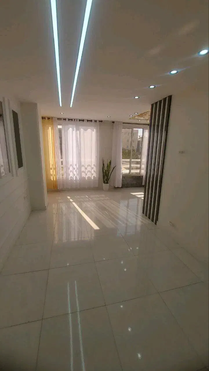 ۴۳متر/نورگیر/سندتکبرگ|فروش آپارتمان|گرمدره, |دیوار