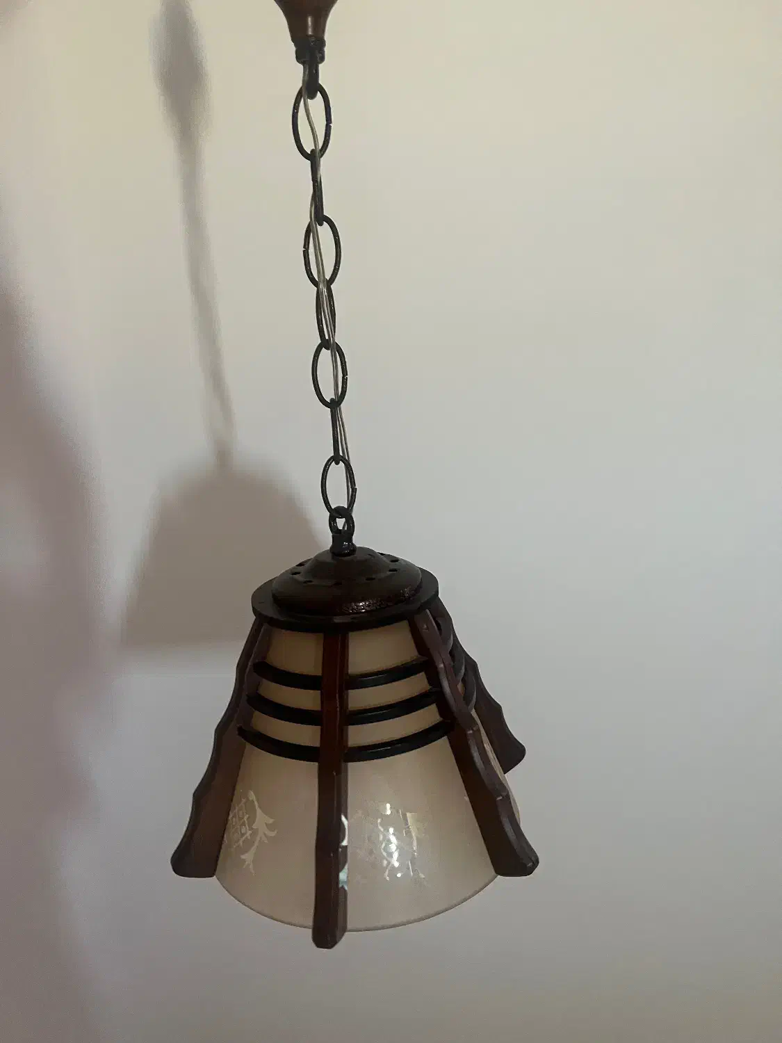 ساعت دو رو و لوستر چوبی|لوستر و چراغ آویز|پردیس, فاز ۲|دیوار