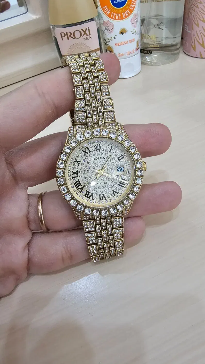 ساعت رولکس|ساعت|قم, باغ کرباسی|دیوار