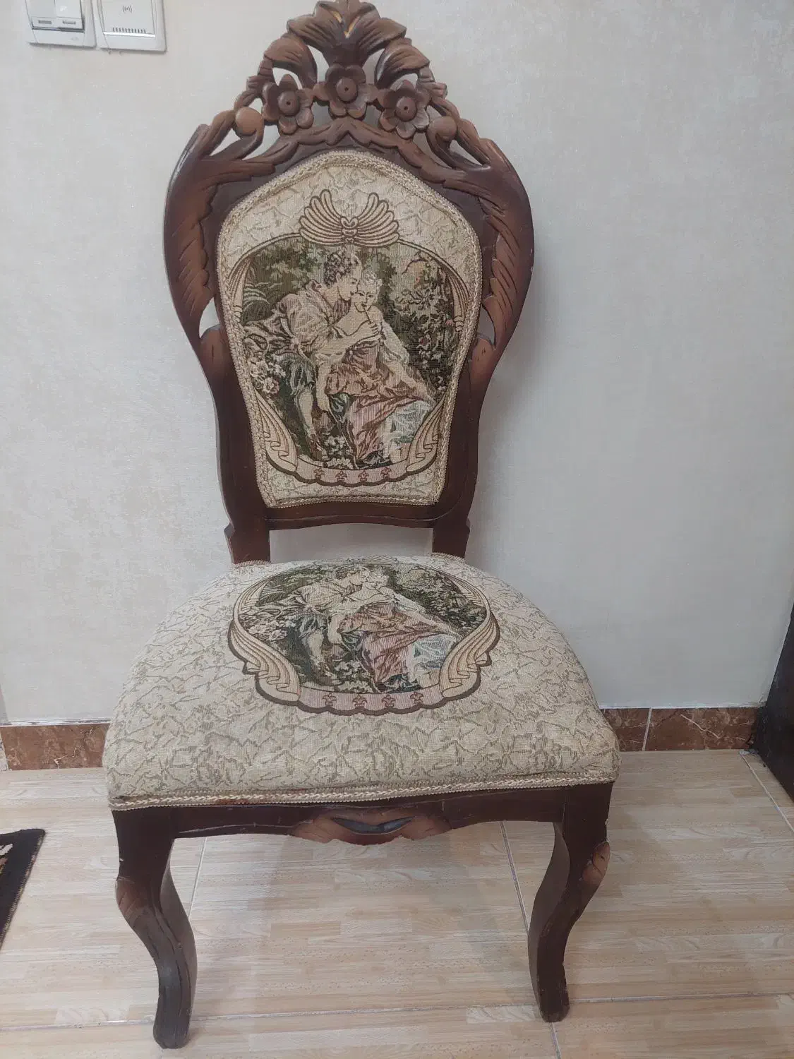 مبل سلطنتی ۹ نفره نیاز به تعمیر|مبلمان خانگی و میز عسلی|پرند, فاز ۱|دیوار