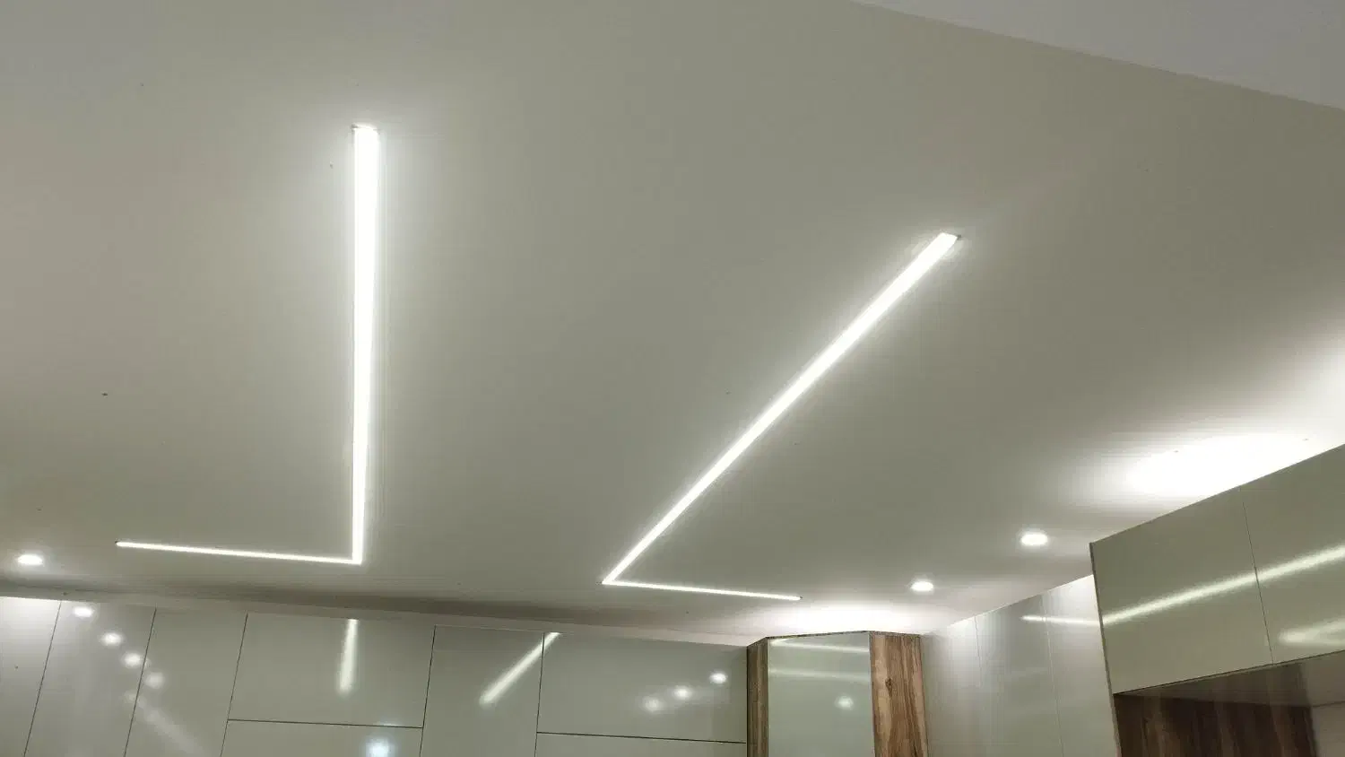 برقکار|خدمات پیشه و مهارت|سنگر, |دیوار