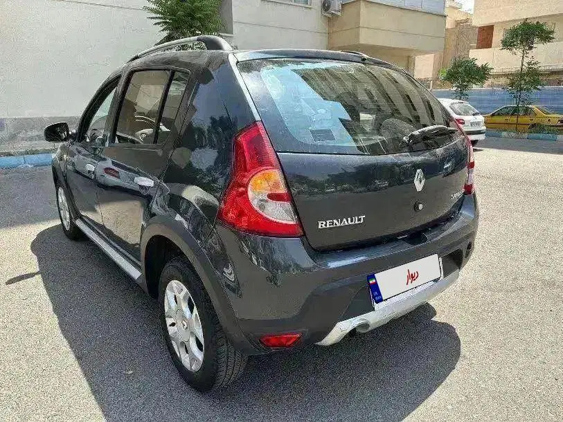 ساندرو استپ وی اتوماتیک ۹۷|خودرو سواری و وانت|تهران, فاطمی|دیوار
