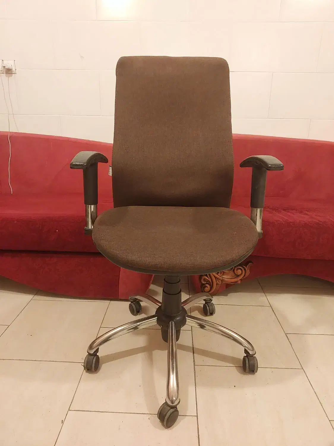 صندلی جکدار دو جکه مارک شرکتی Live|صندلی و نیمکت|ارومیه, |دیوار