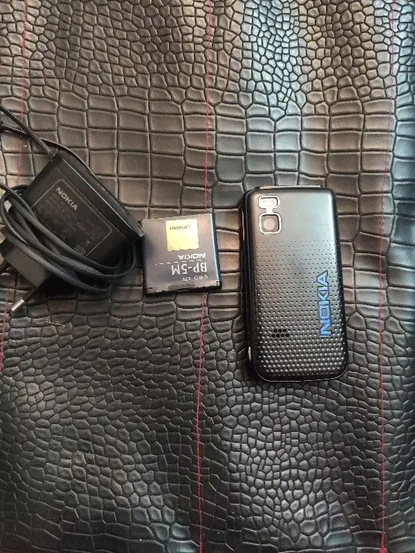 نوکیا 5610 آنتیک|موبایل|مشهد, حجاب (شهرک غرب)|دیوار