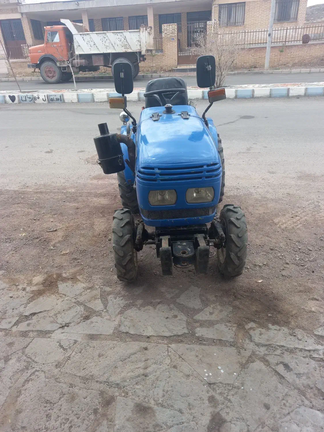 تراکتور داروانا|خودرو سنگین|نائین, |دیوار