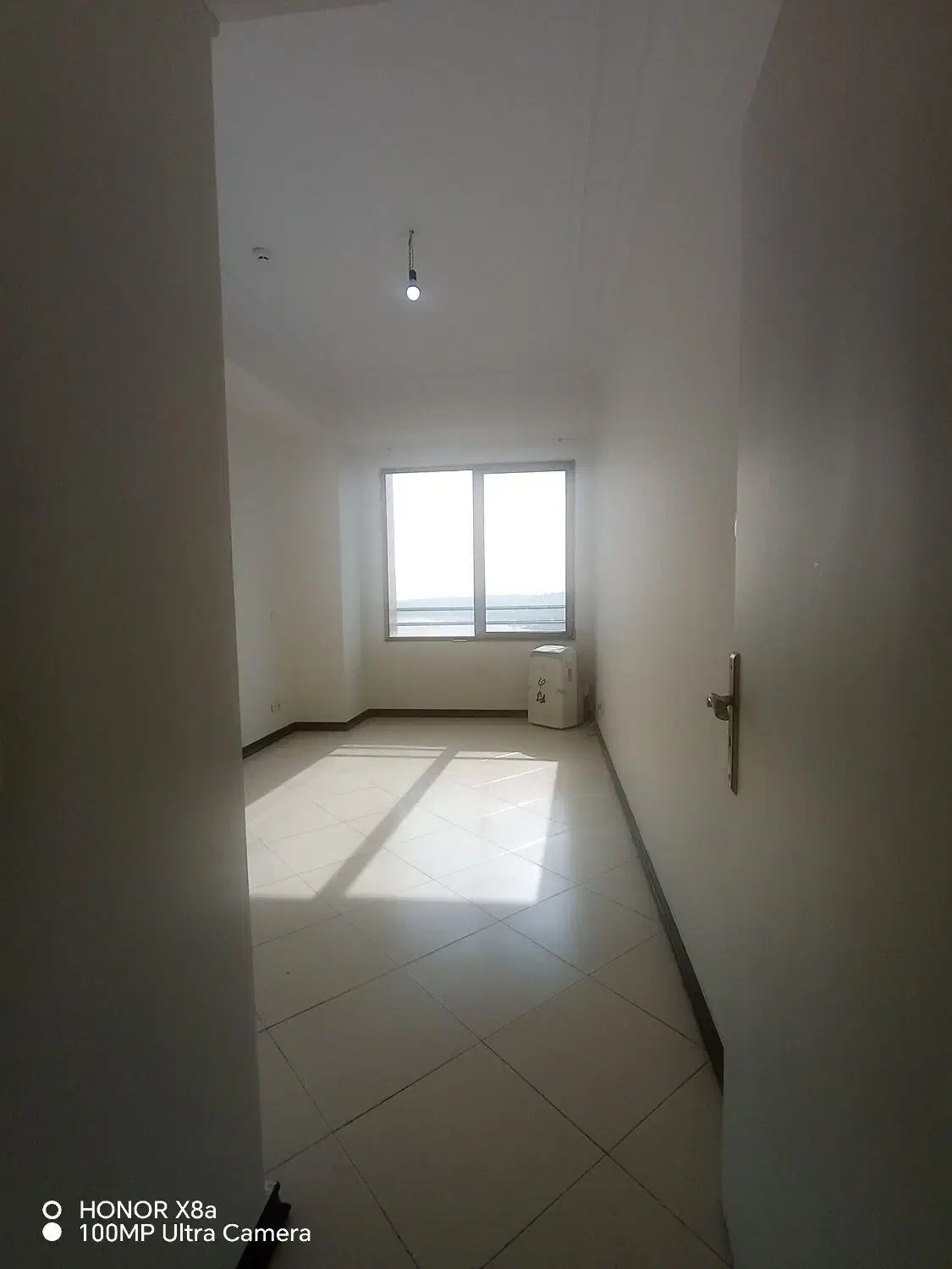 اجاره آپارتمان ۳ خوابه دریاچه چیتگر/منطقه۲۲