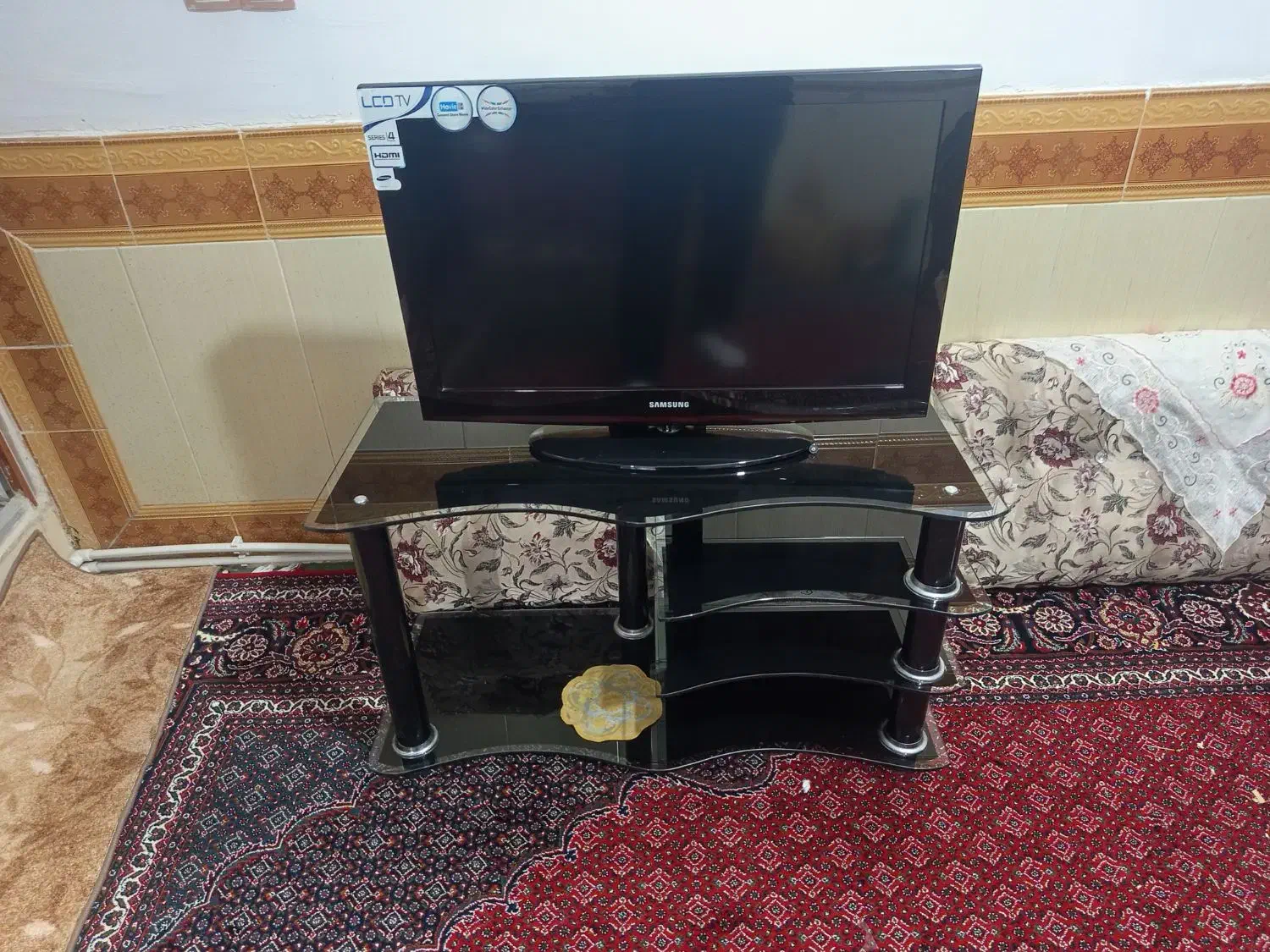 تلویزیون32|تلویزیون و پروژکتور|بروجرد, |دیوار