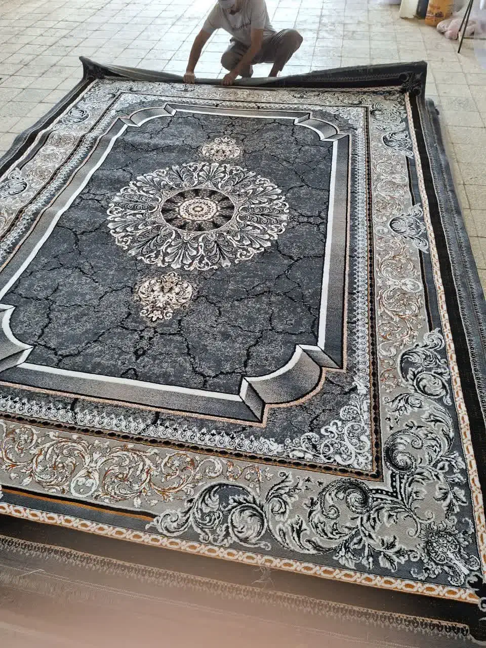 قالیچه فرشینه فرش و گلیم آمل|فرش|آمل, |دیوار