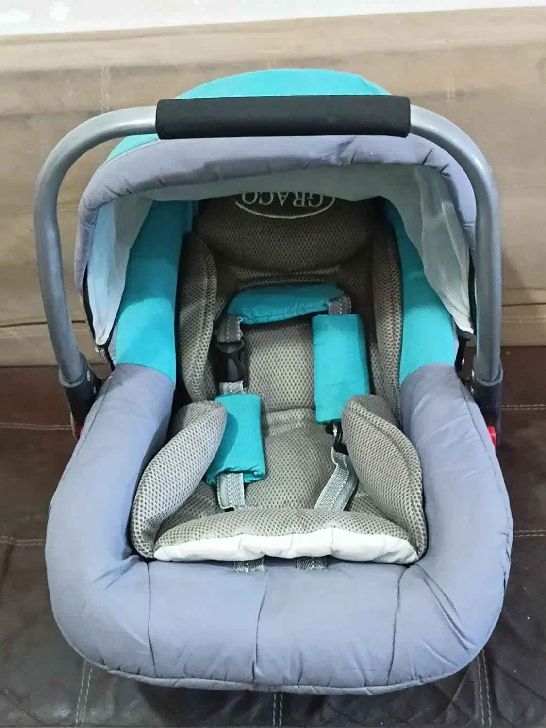 کریل وگهواره|تخت و صندلی بچه|رشت, آب آسیاب|دیوار