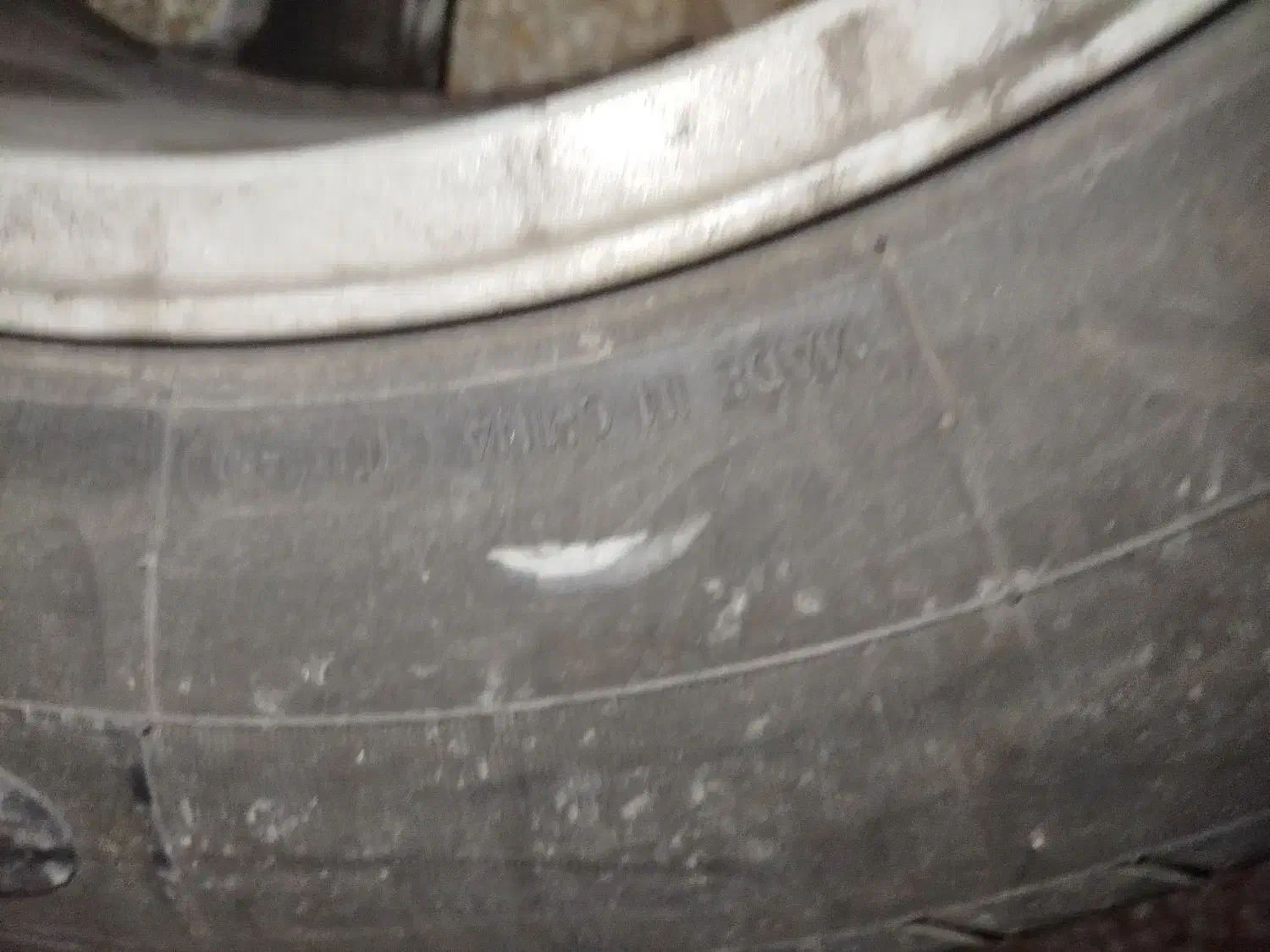 یه دونه رینگ آلومینیومی به همراه لاستیک|قطعات یدکی و لوازم جانبی|اندیشه, اندیشه فاز ۳|دیوار