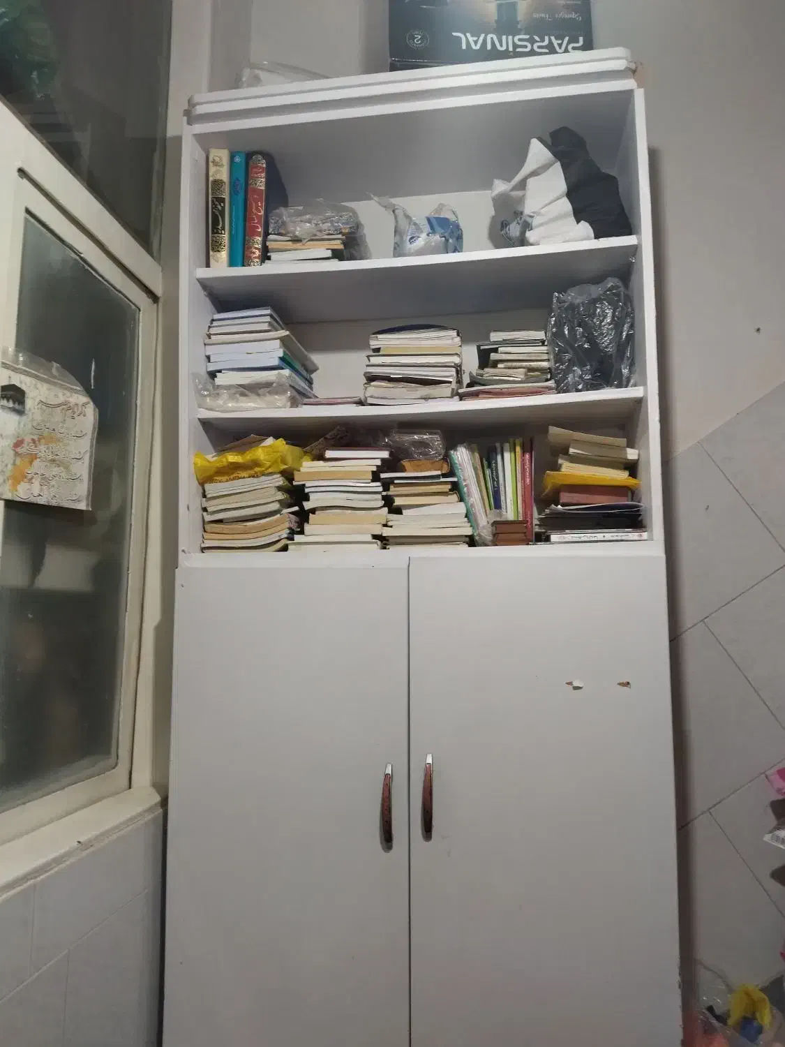 این کتاب خانه بفروش می رسد|کتابخانه، شلف، قفسه‌های دیواری|قم, علی آباد سعدگان|دیوار