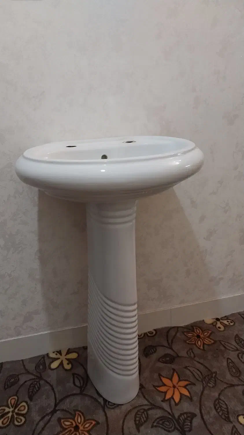 روشویی کاملا نو|لوازم سرویس بهداشتی|هشتگرد, فاز ۲ مهستان|دیوار