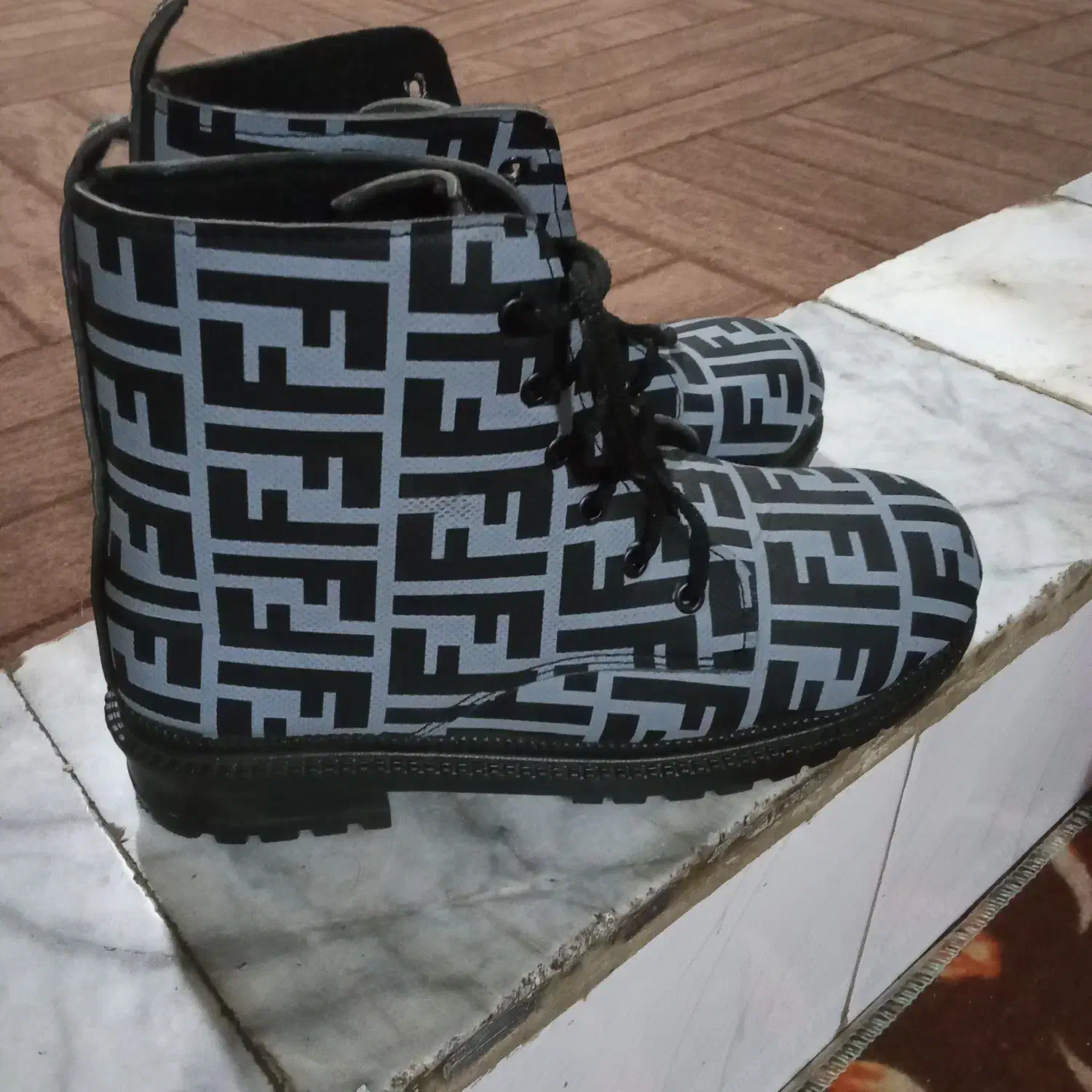 نیم پوت زنانه سایز ۳۹|کیف، کفش، کمربند|چهارباغ, |دیوار