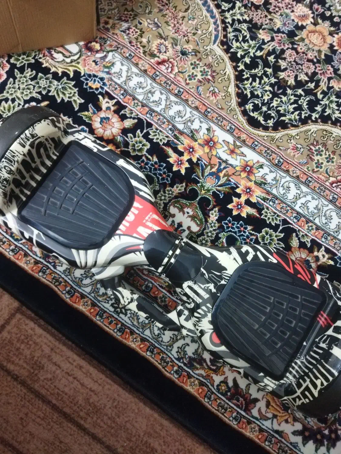 اسکوتر برقی|دوچرخه، اسکیت، اسکوتر|پرند, فاز ۶|دیوار