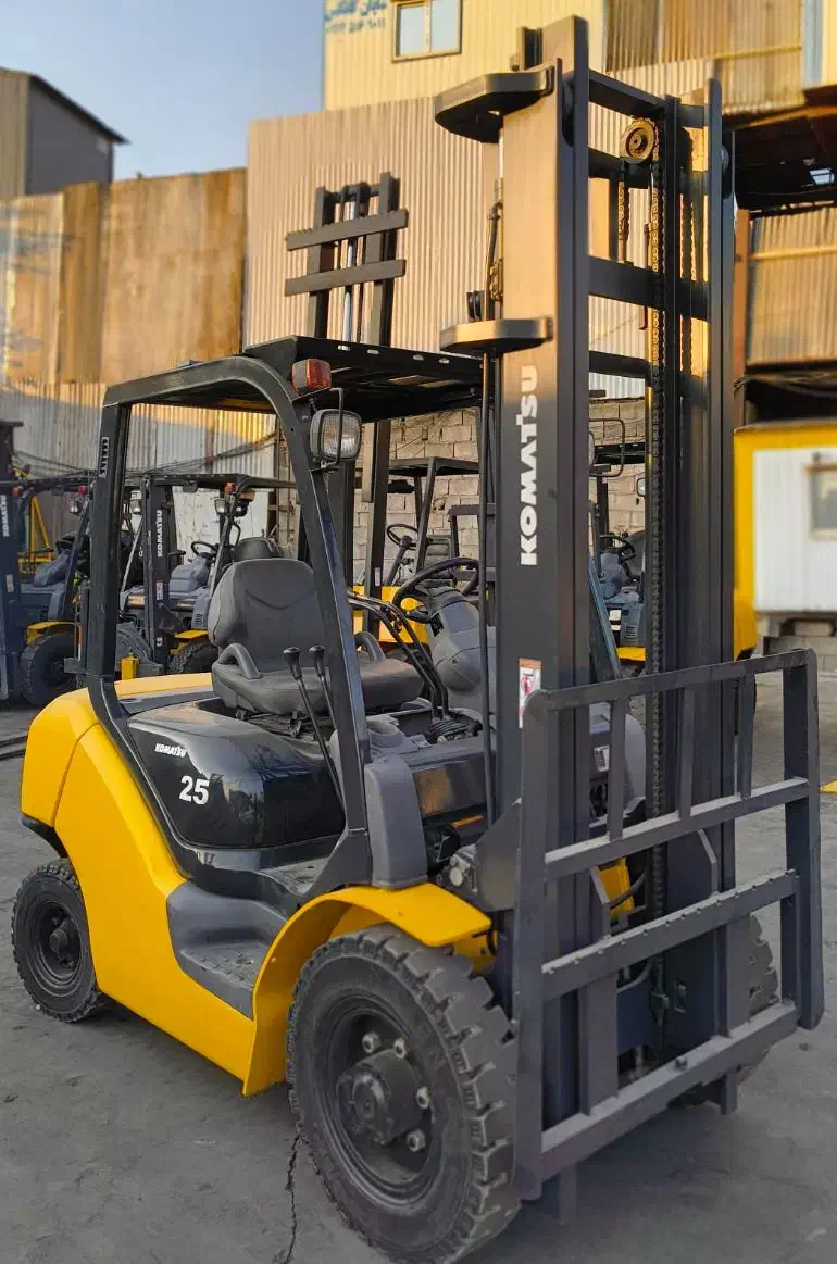 کوماتسو لیفتراک ۲.۵ تن|خودرو سنگین|ری, دولت‌آباد|دیوار