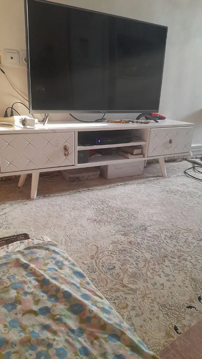 میز تلوزین|میز تلویزیون|ورامین, شهرک مدرس|دیوار
