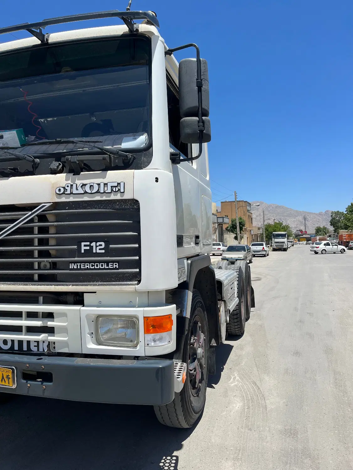 اف 12|خودرو سنگین|همدان, |دیوار
