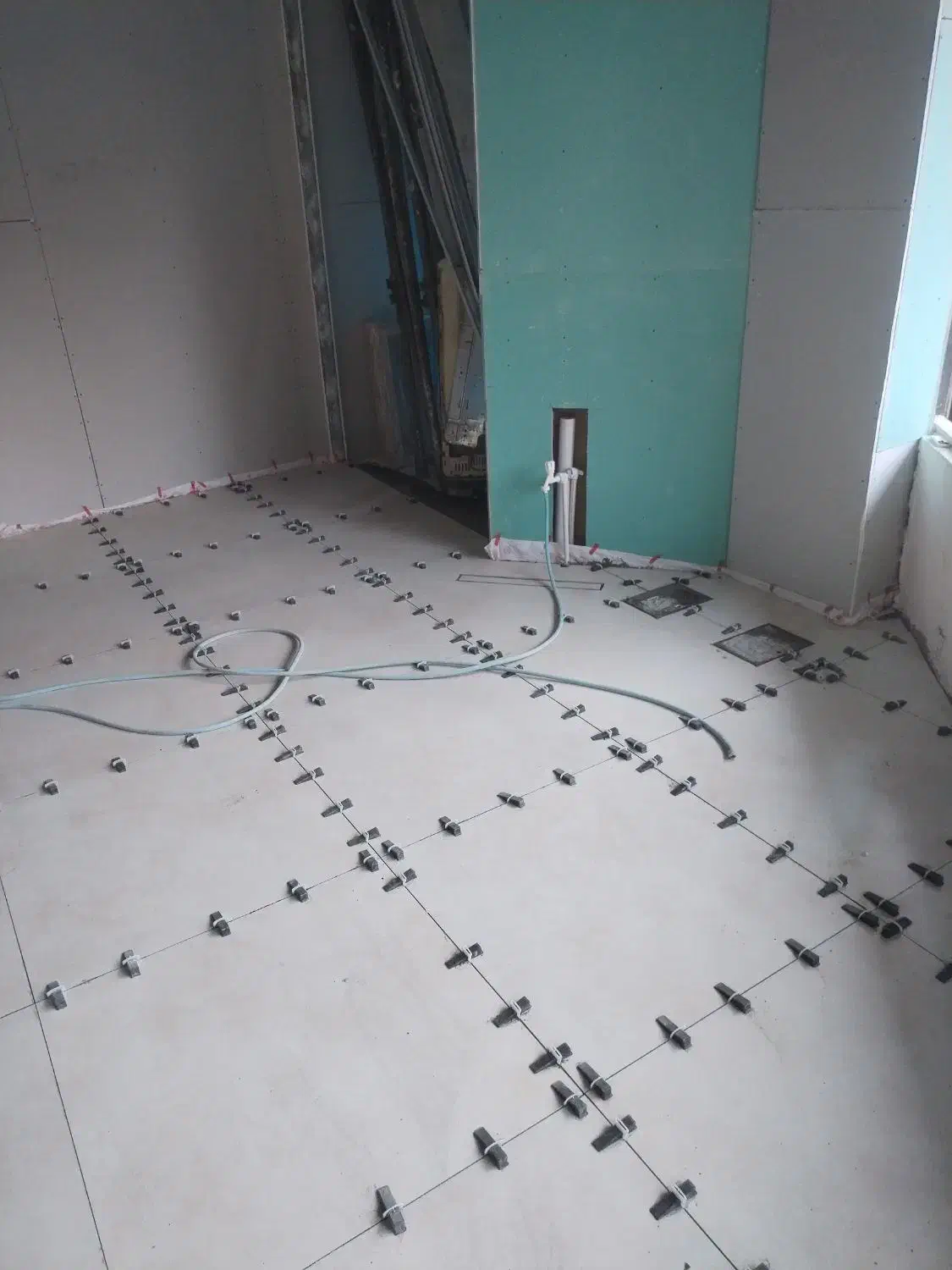 نصب کاشی و سرامیک وسنگ فرش|خدمات پیشه و مهارت|مشهد, دوست آباد|دیوار