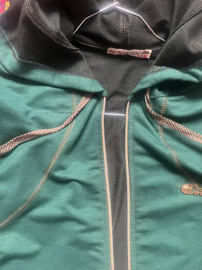 سویشرت سبز بلند|لباس|اردبیل, |دیوار