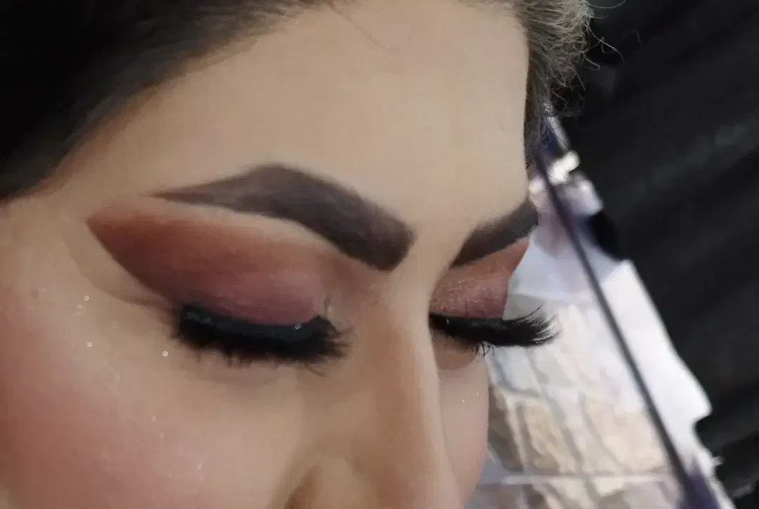 میکاپ و شنیون تنها۸۰۰|خدمات آرایشگری و زیبایی|شهرکرد, |دیوار