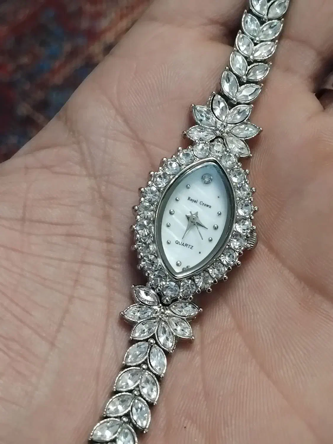 فقط ۲۴ساعت(royal crown)|ساعت|کرج, شهرک فهمیده|دیوار