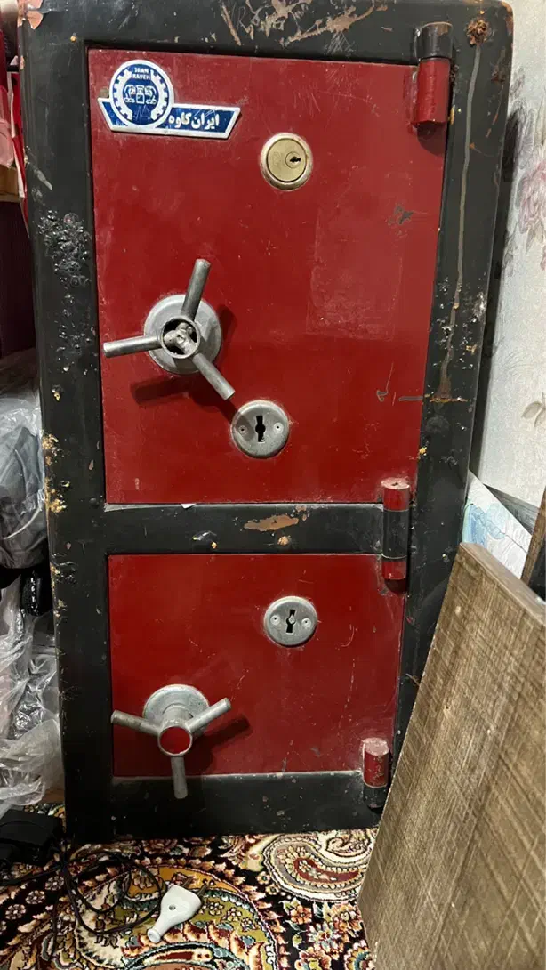 گاو صندوق|دفتر کار|تربت جام, اسماعیل آباد|دیوار