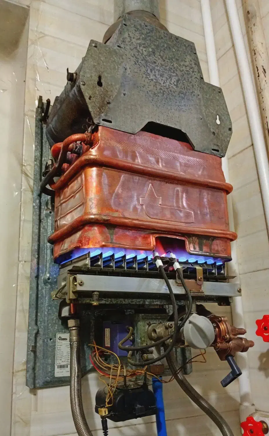 جمع آوری آبگرمکن دیواری کارکرده و فرسوده|آبگرمکن، پکیج، شوفاژ|اندیمشک, |دیوار