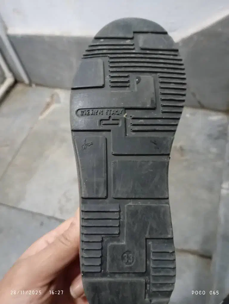 نیم بوت اسپرت|کیف، کفش، کمربند|پاکدشت, پاکدشت (مامازند)|دیوار