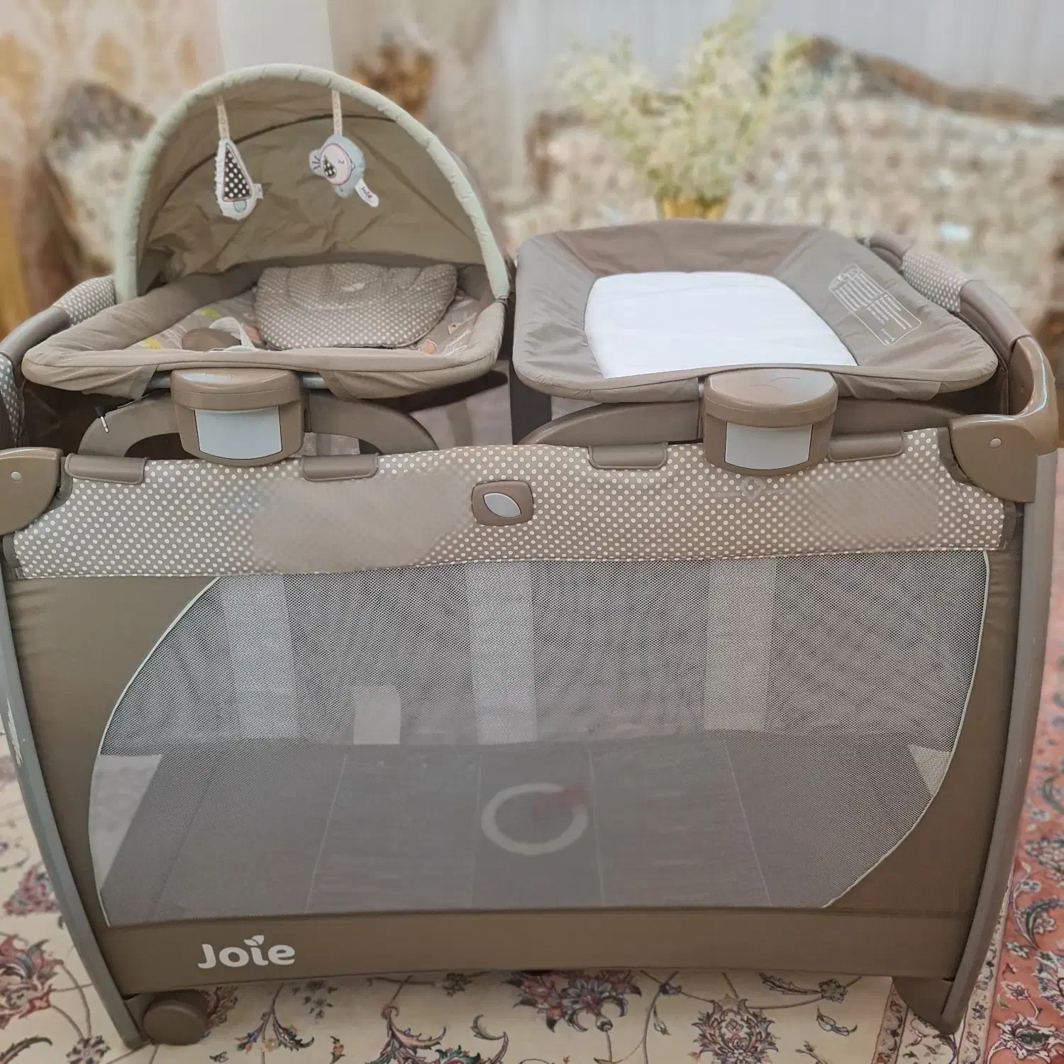 تخت پارک کودک برند joie|تخت و صندلی بچه|رشت, گلسار|دیوار