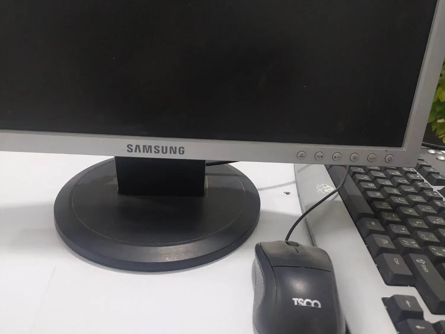 مانیتور سامسونگ ۱۹|قطعات و لوازم جانبی رایانه|گلبهار, شهر جدید گلبهار|دیوار