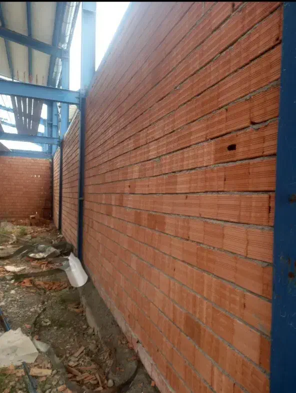 بنا بنایی تخریب ایزوگام جوشکاری کاشی کاری گچکاری|خدمات پیشه و مهارت|گرگان, |دیوار